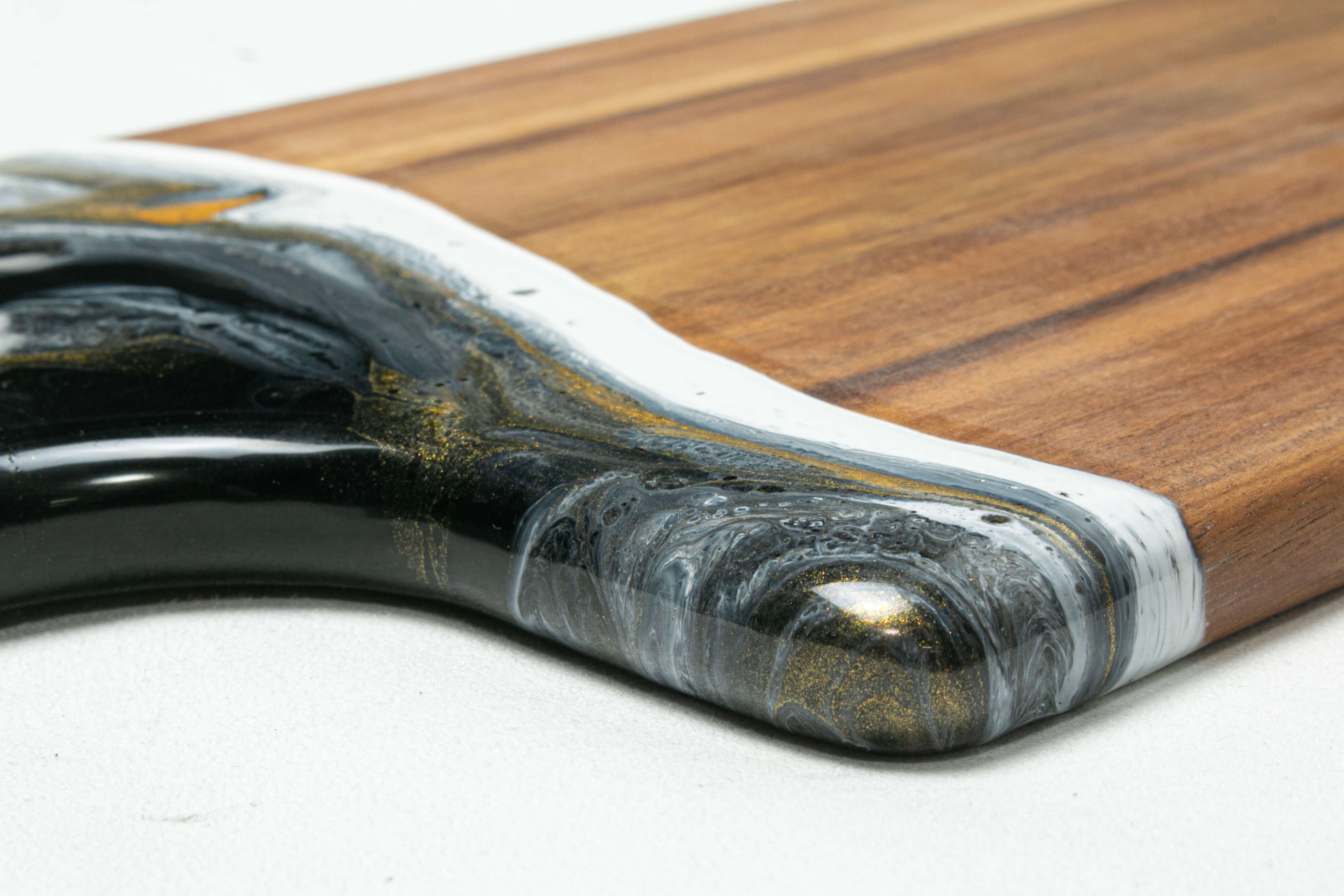 #color_ Ebony Black