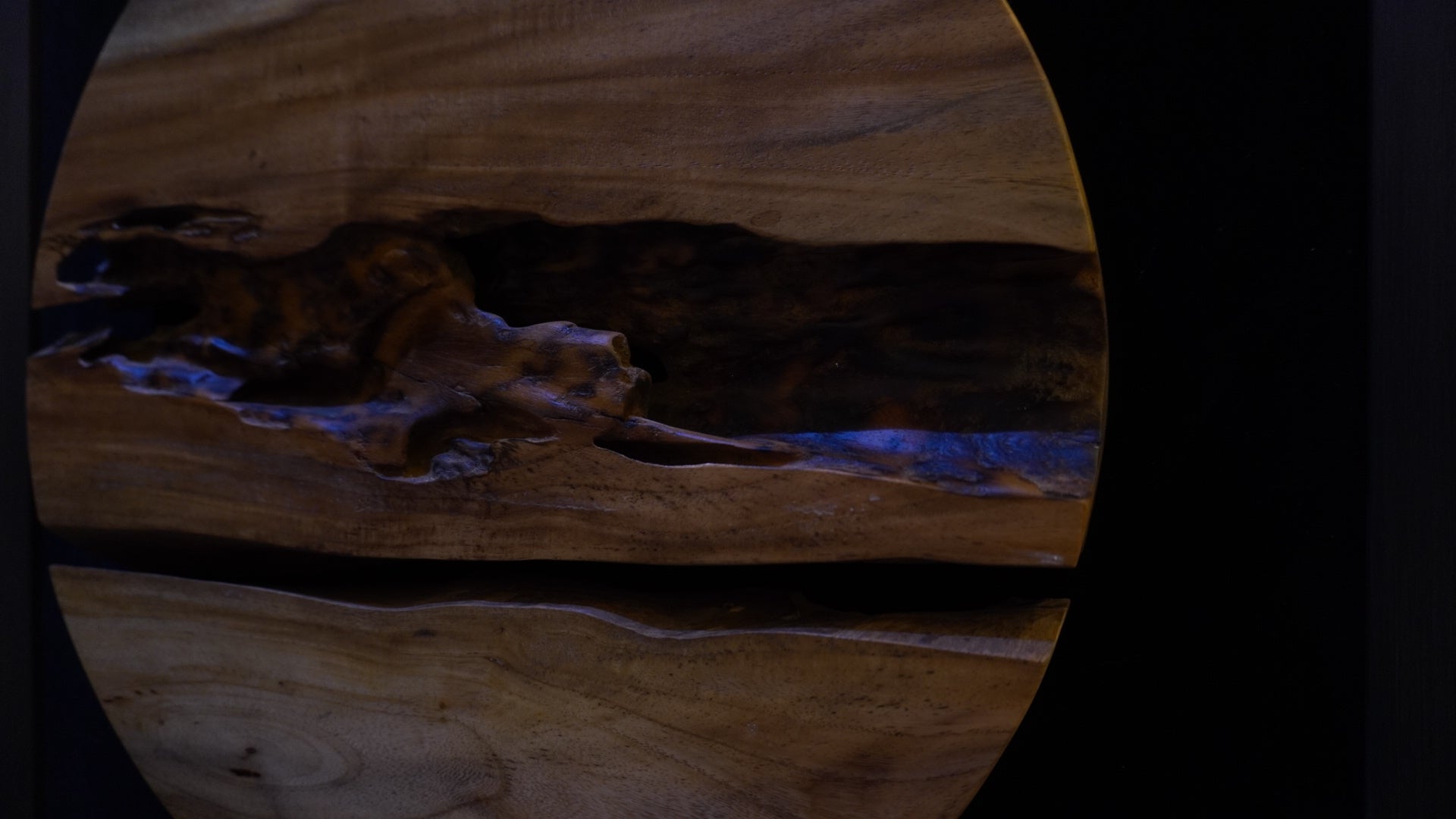 Round Acacia Wood Wall Décor