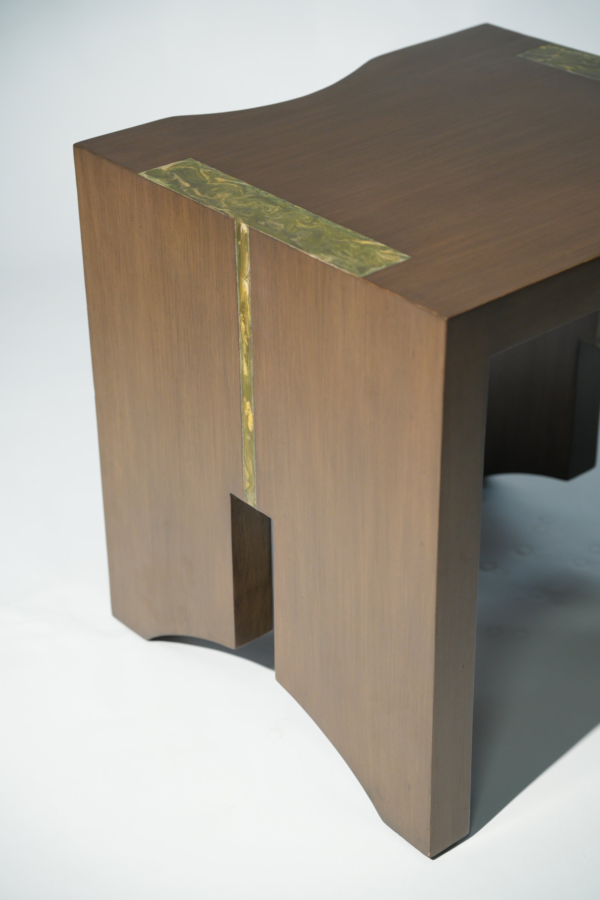 OPUS END TABLE
