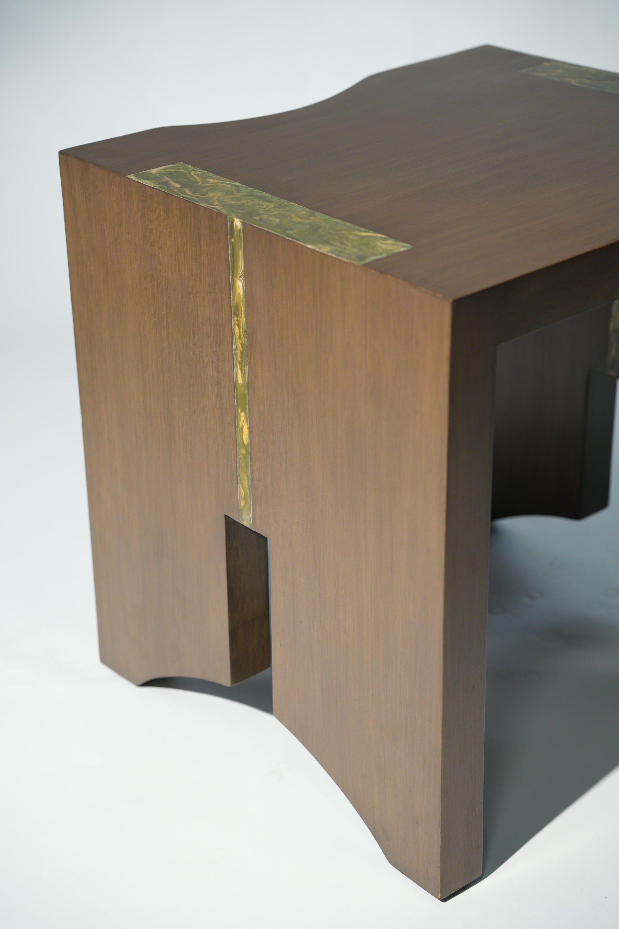 OPUS END TABLE