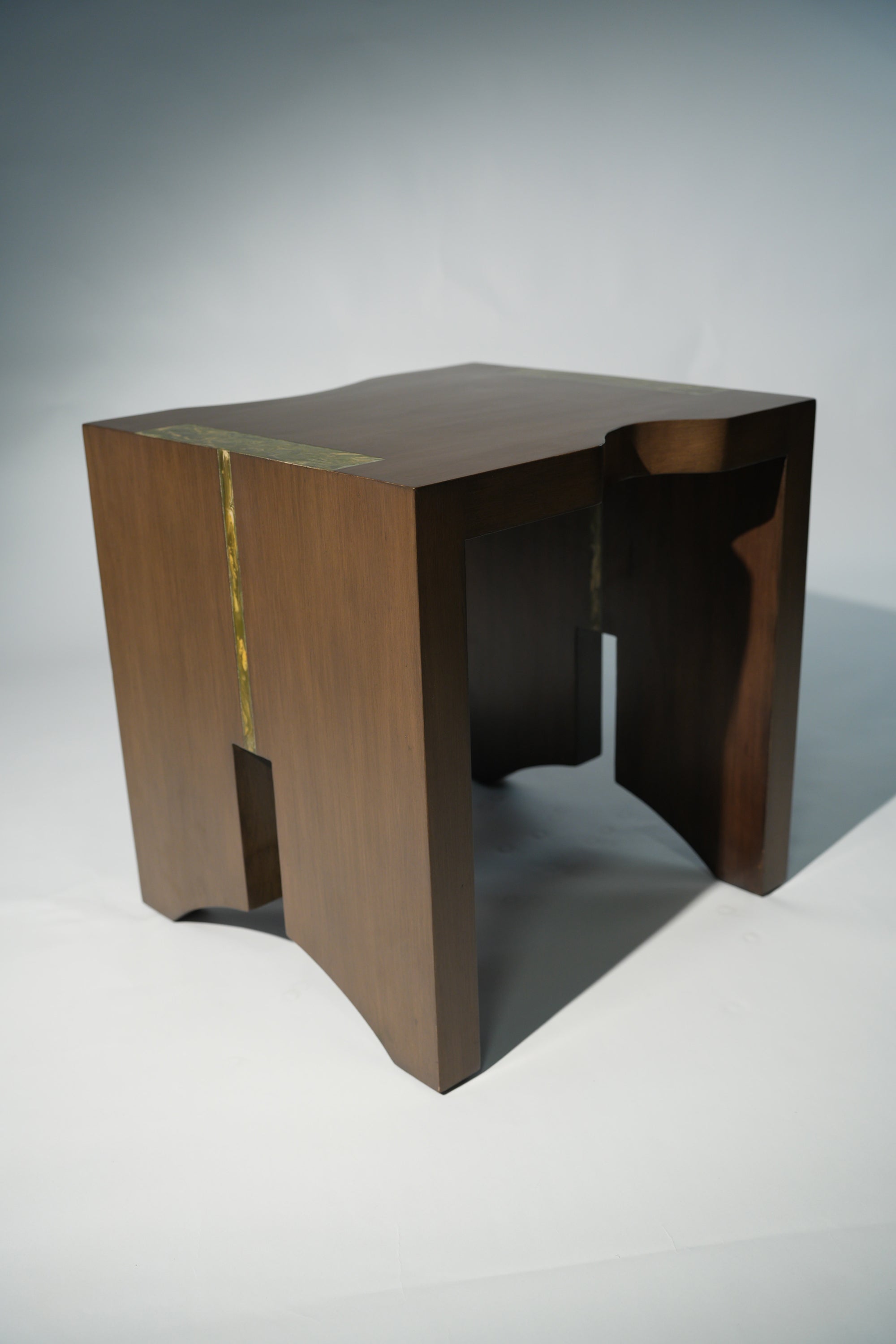 OPUS END TABLE