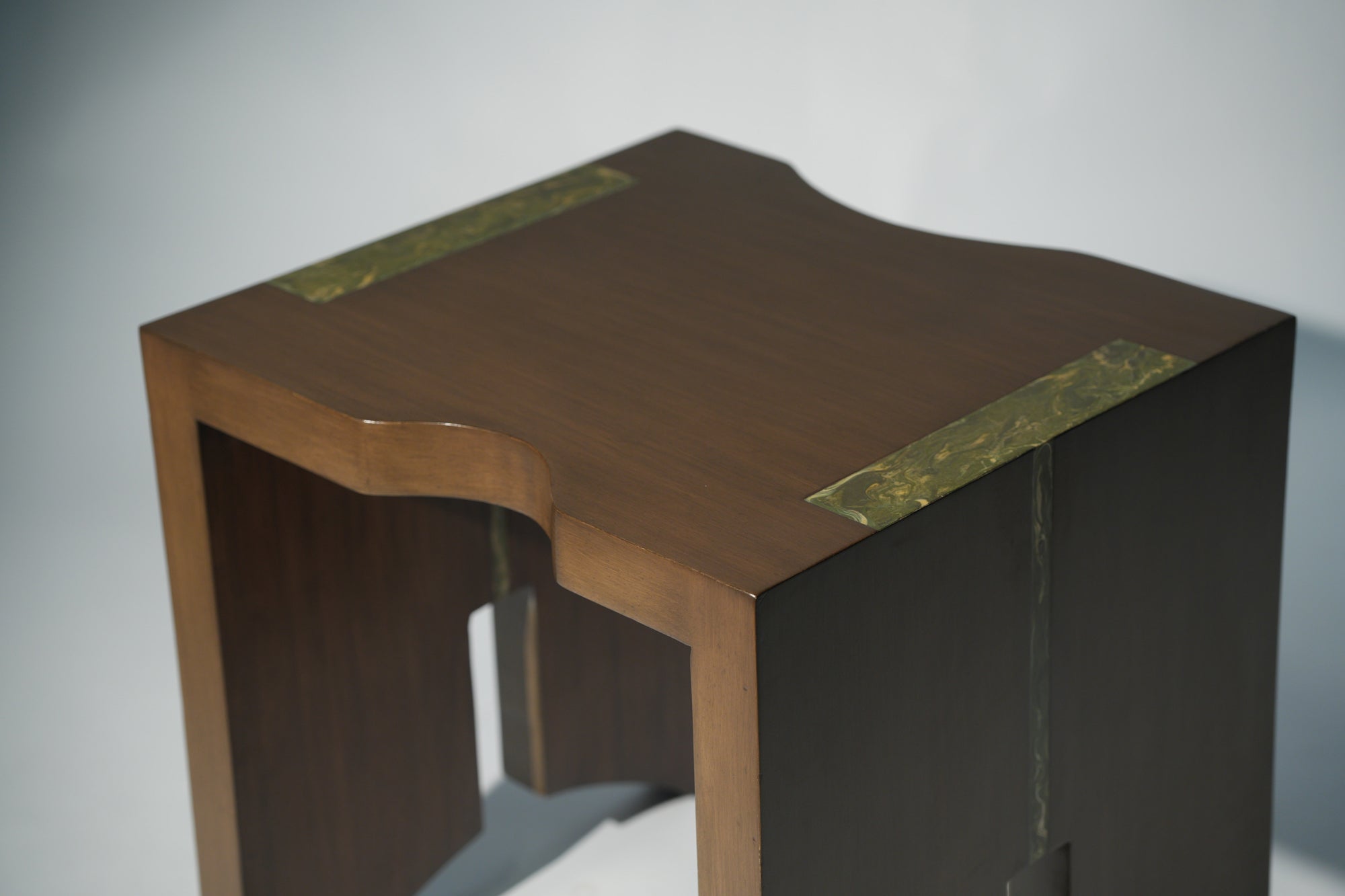 OPUS END TABLE