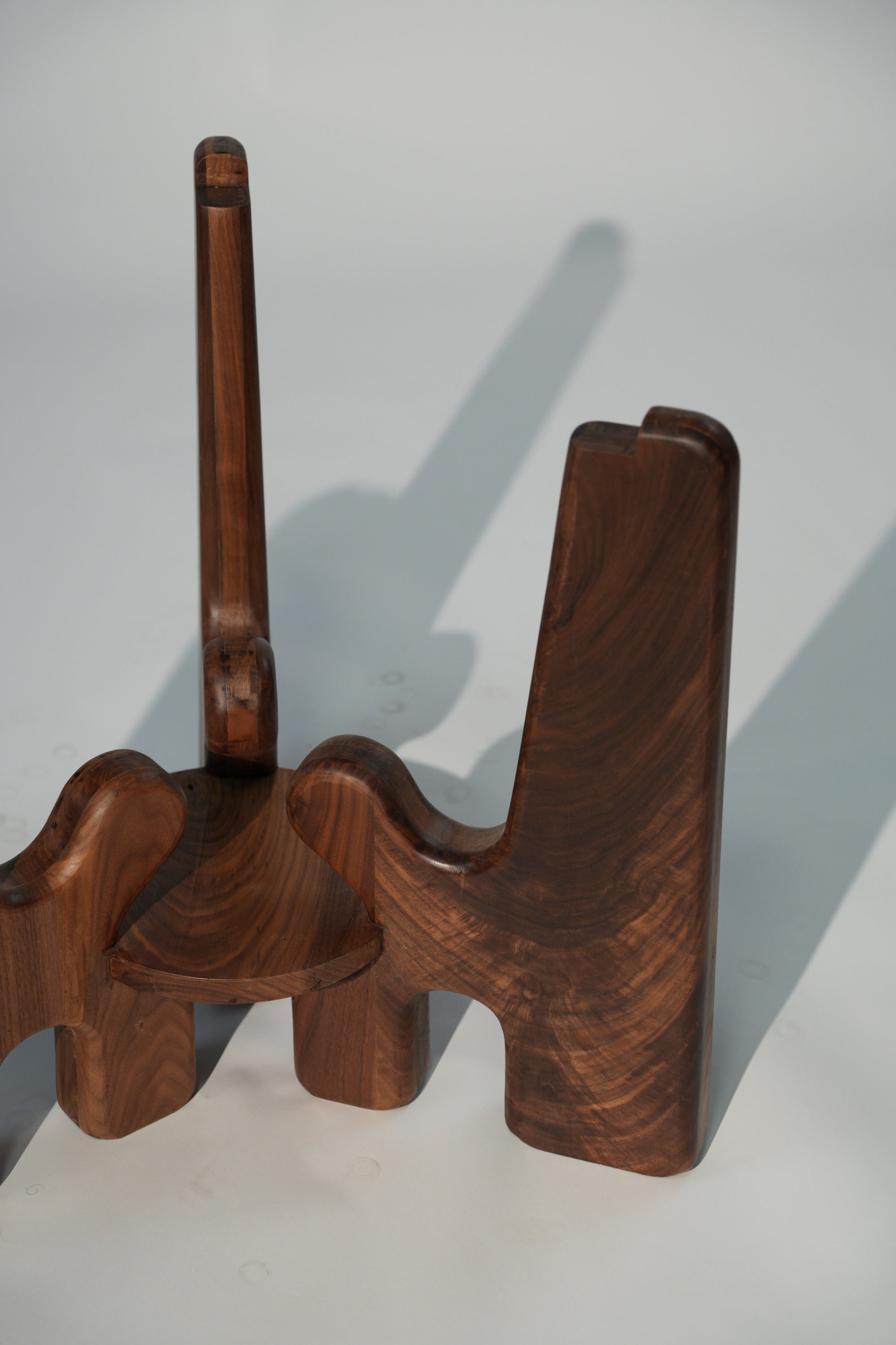 The Apex Center Table