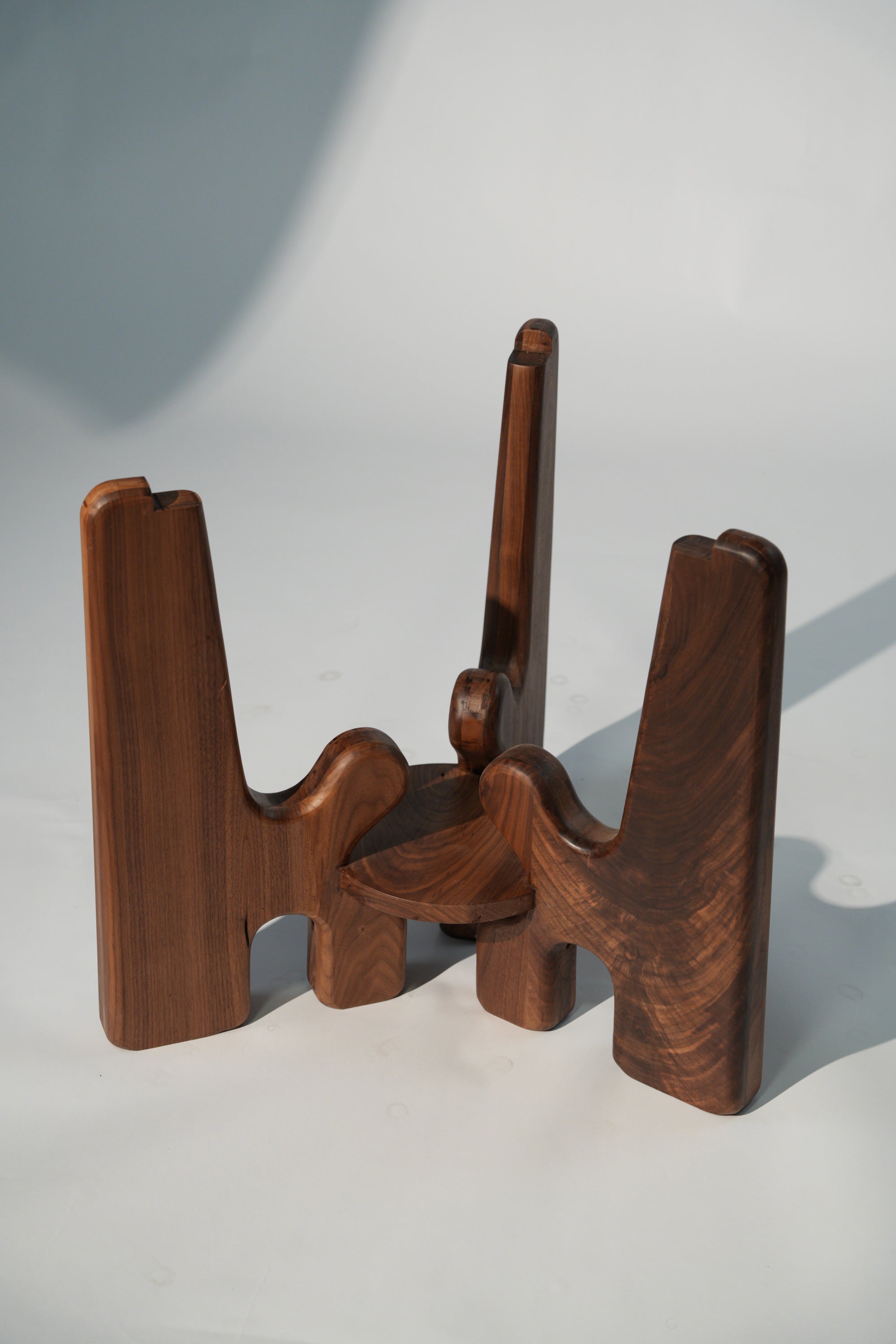 The Apex Center Table