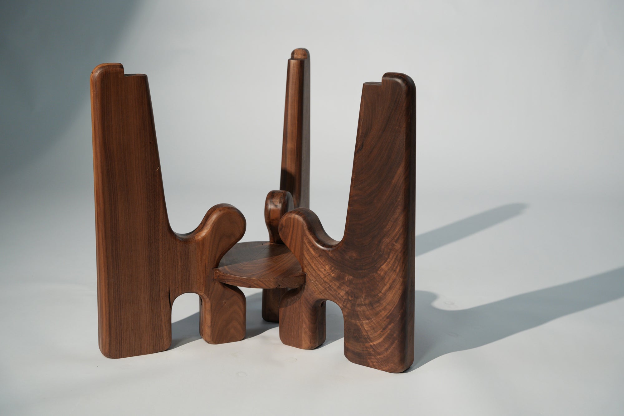 The Apex Center Table