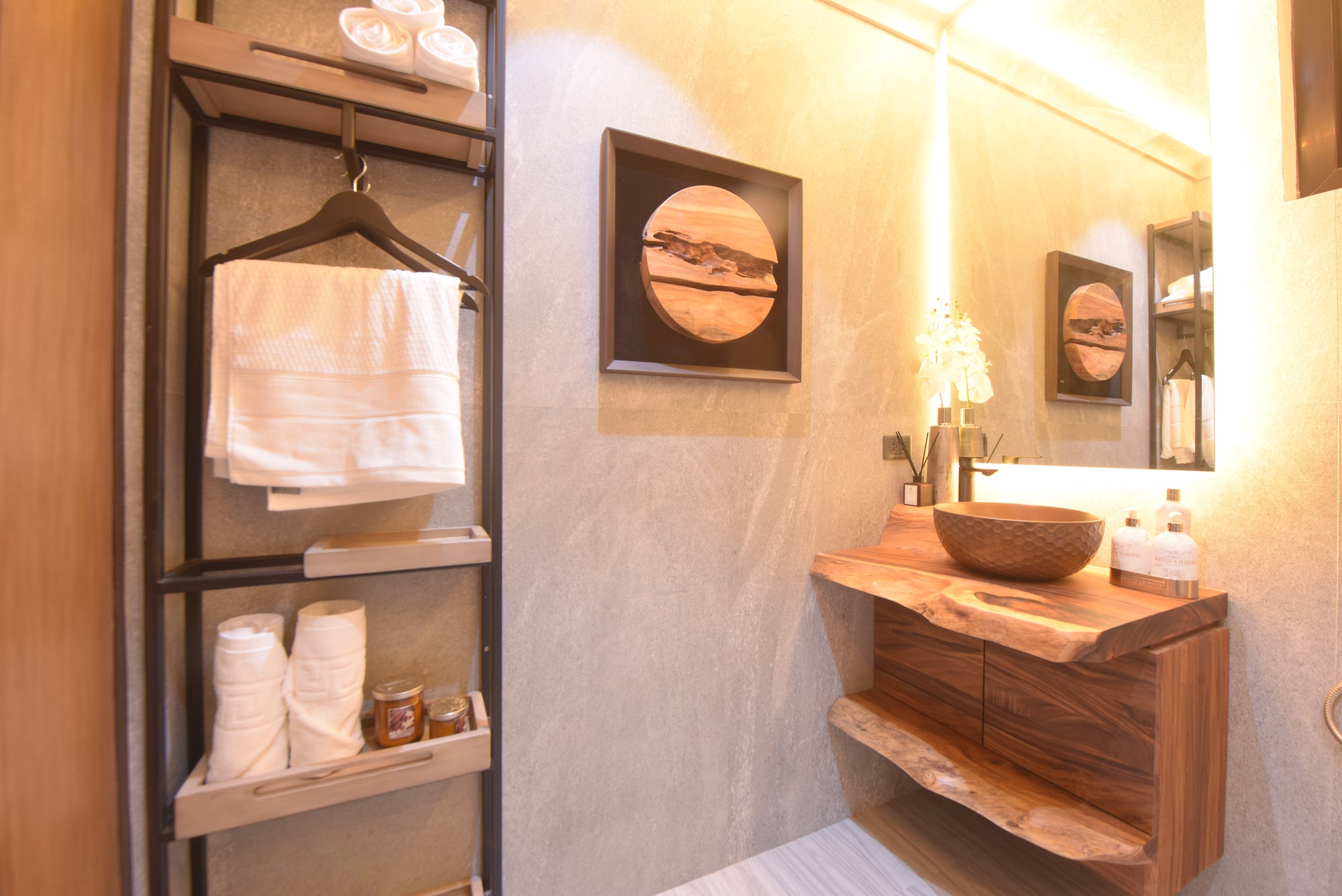 The Sierra Live-Edge Vanity