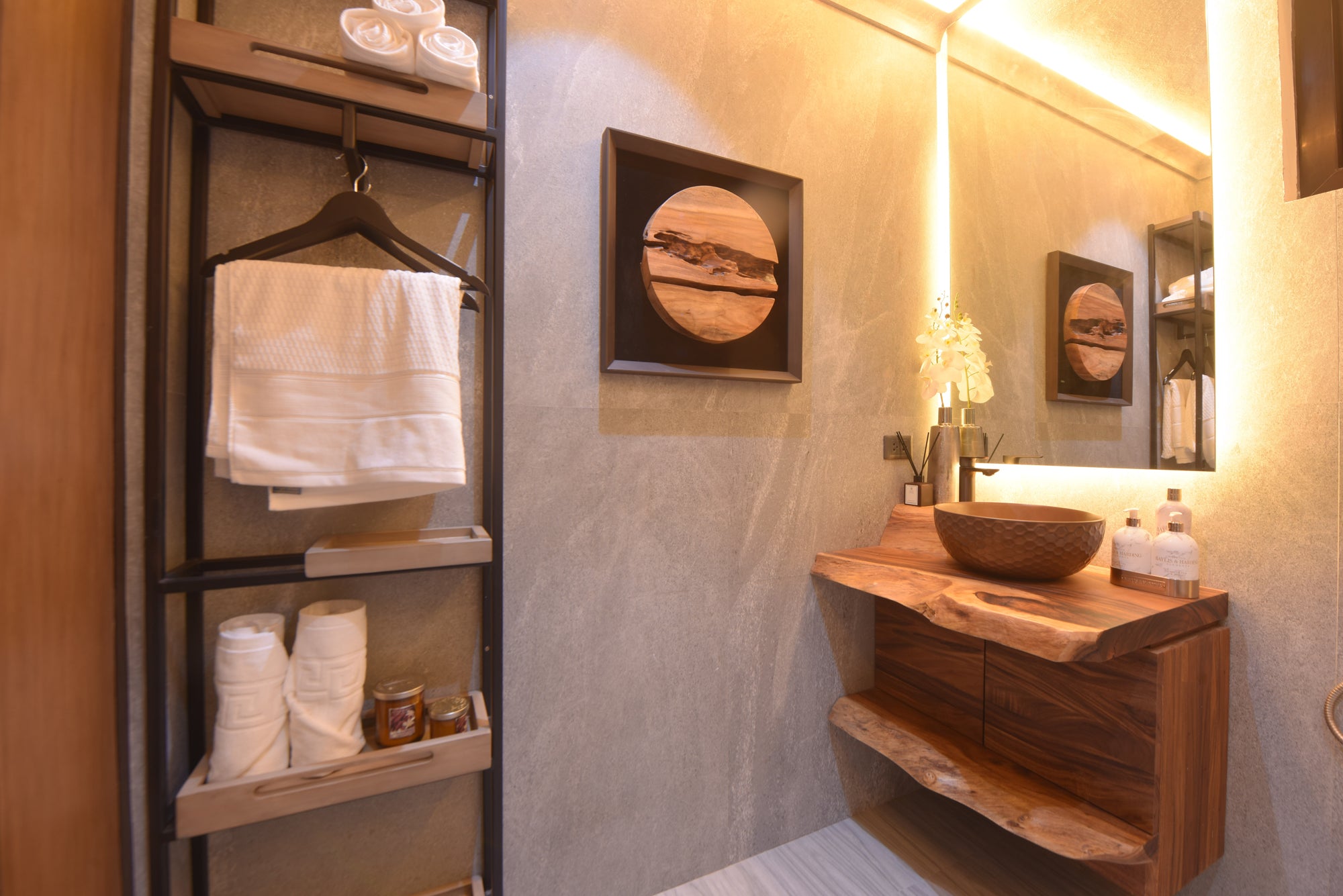 The Sierra Live-Edge Vanity