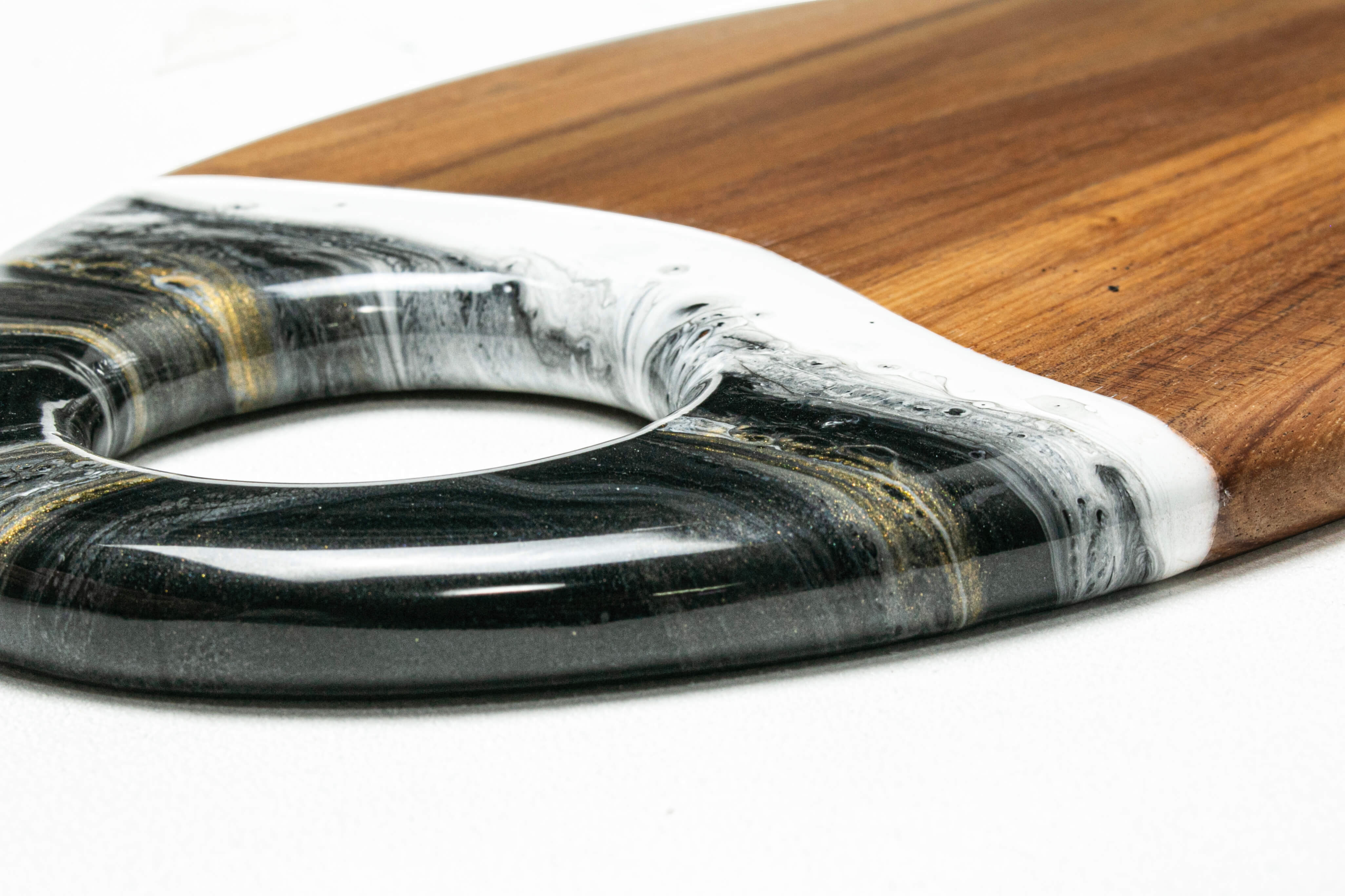 #color_ Ebony Black