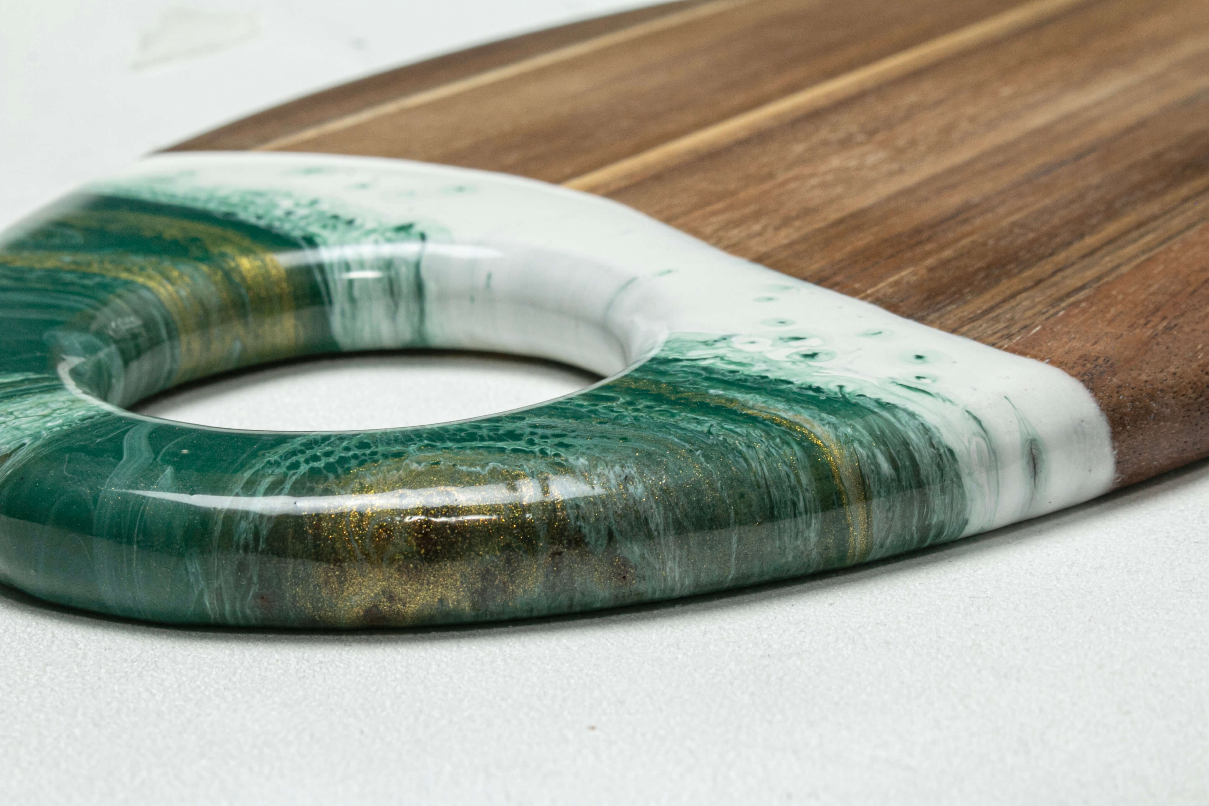 #color_ Emerald Green
